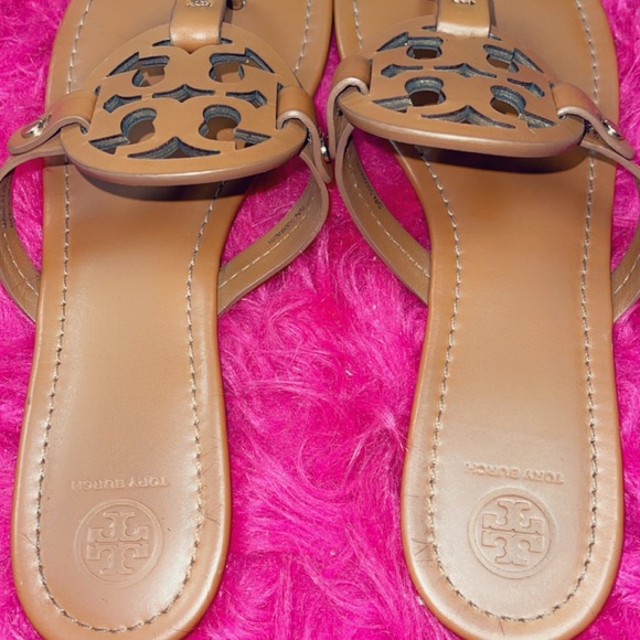 Sandals! - Picture 2 of 4